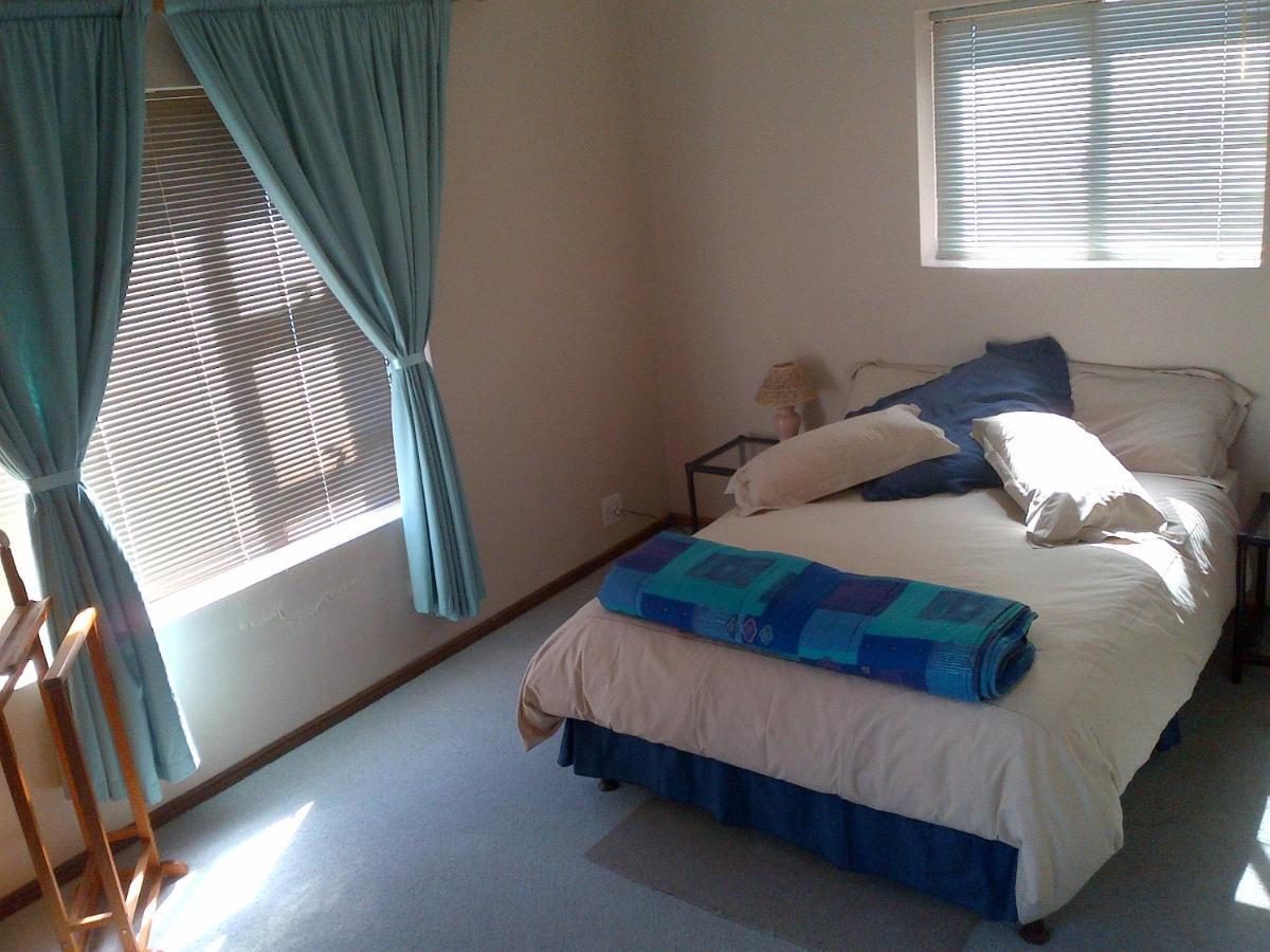 Gansbaai Lodge & Backpackers Extérieur photo